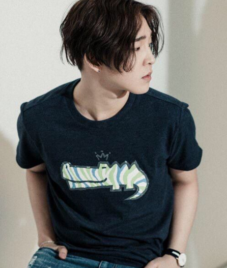 15 Idols That Just Look Awesome In Graphic Tees