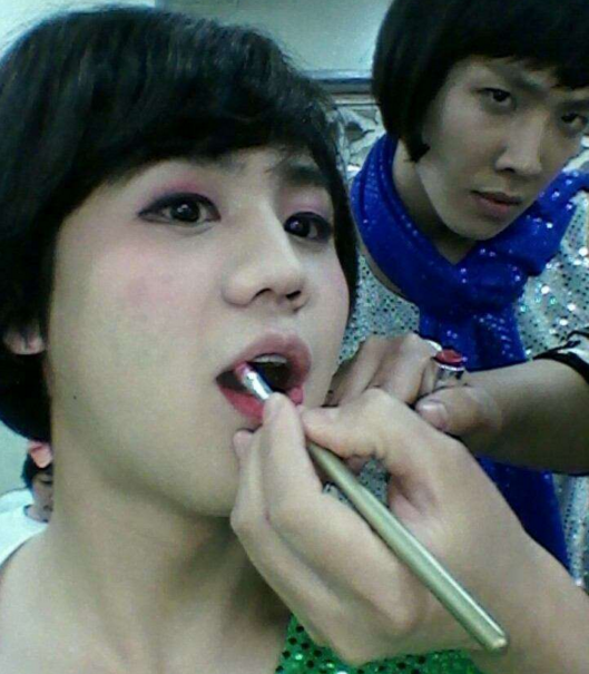10 Male K-Pop Idols That Make The Ugliest Girls