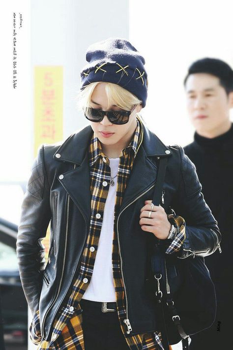 TOP 10 FAVORITE K-POP IDOL AIRPORT FASHION OUTFITS (MALE EDITION)