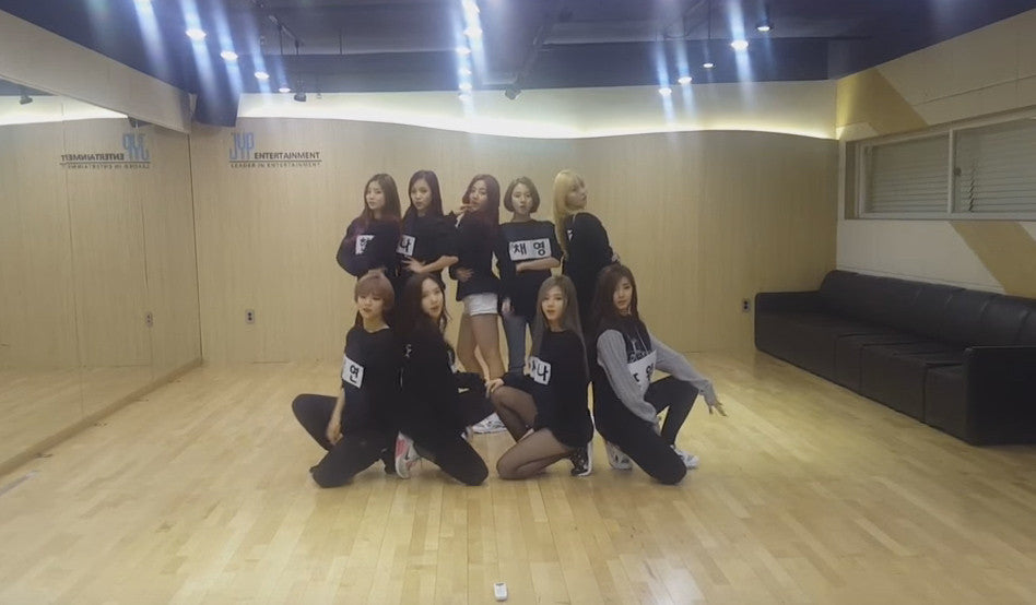 Grab The Look: TWICE's Dance Practice Outfit For "Like OOH-AHH"