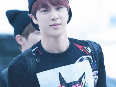 12 K-Pop Idols That Love To Sport Their Graphic Tees