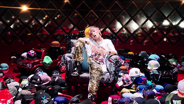 Celebs and their snapback swag