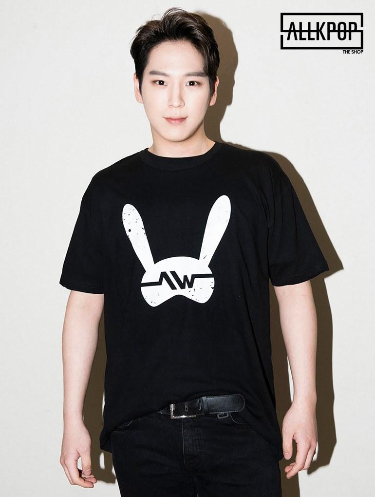 B.A.P AWAKE Tee Tees AKP Male Black Small